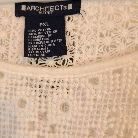 (1073) Architect Petite Woman's Sleeveless Blouse, Size: XLP Color: White - Picture 5 of 12